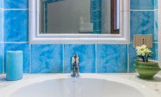 Villa Maestrale | Sink in the bathroom upstairs Villa Maestrale, Cala Ginepro, Olbia