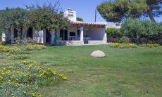 Villetta Fabio | The large old garden ends at the beach Villetta Fabio, Costa Rei