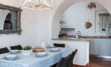 Li Conchi 17 | Dining table close to the kitchen New Picture 2022