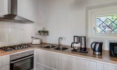 Li Conchi 33 | The well equipped kitchen New Picture 2025