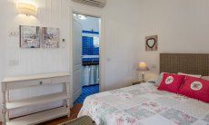 Li Conchi 33 | Bedroom 1 with ensuite bathroom New Picture 2025