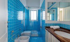 Li Conchi 44 | Bathroom 2 with shower New Picture 2025