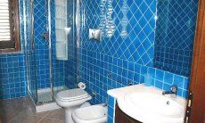Villa Tiziana 11 | Bathroom 2 with shower and bidet Bathroom 2 with shower and bidet