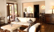 Villa Nautilus | Relax area Dining area