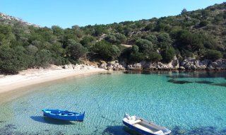 Beach Cala Moresca, golfo Aranci 10 minutes